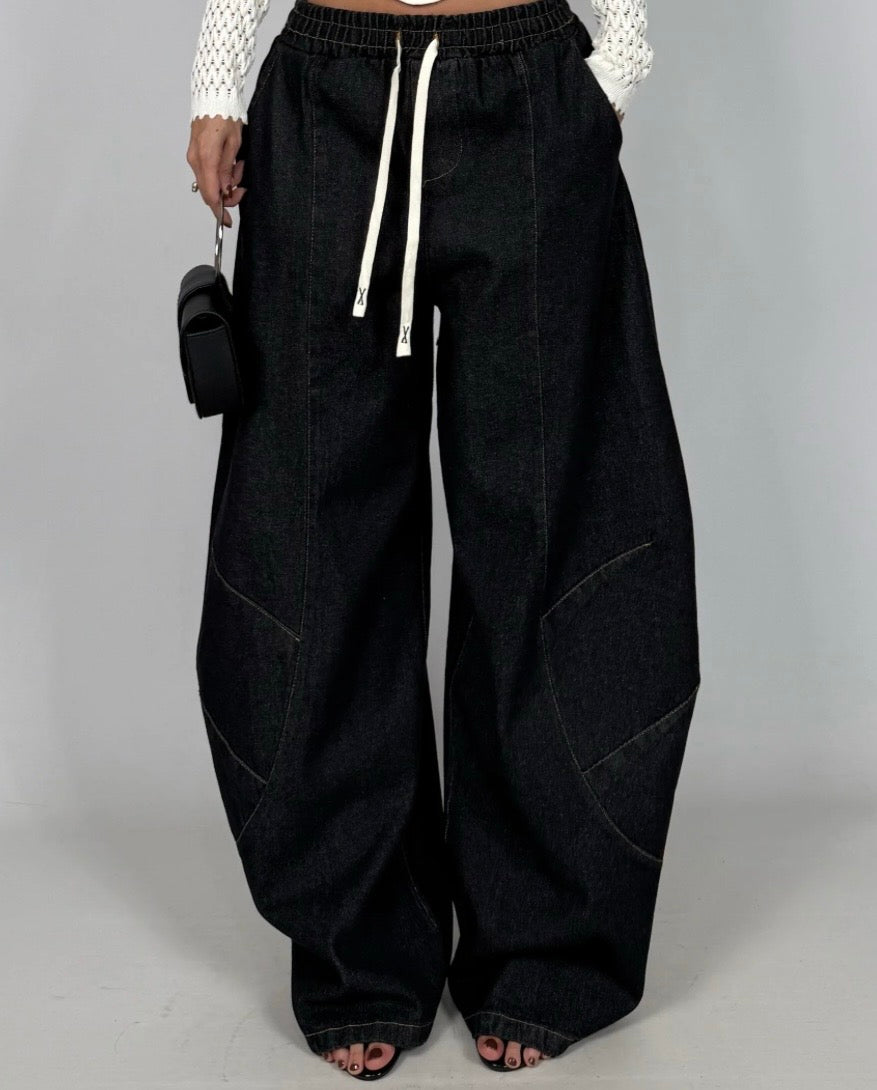 Pantaloni Larghi in Denim Lavaggio Zero con Coulisse